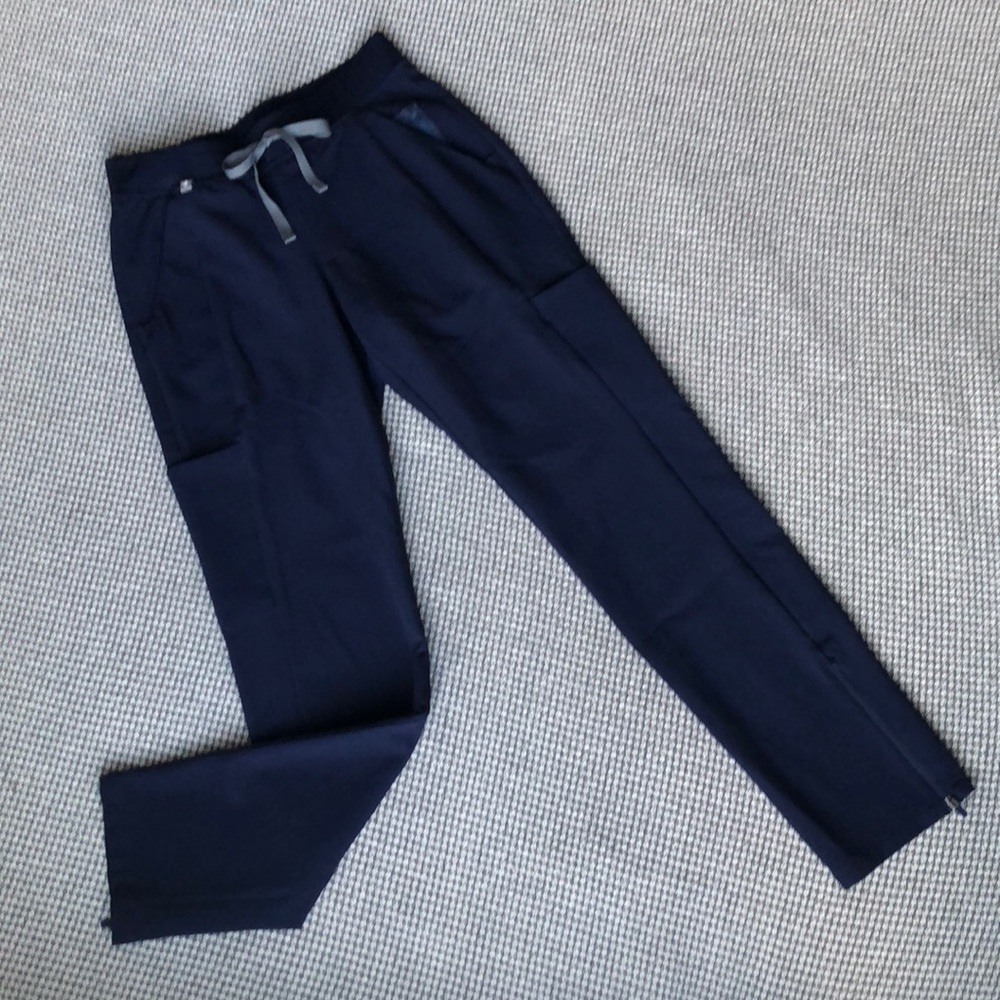 Women’s Figs Navy Blue Scrub bottoms XXS Regular